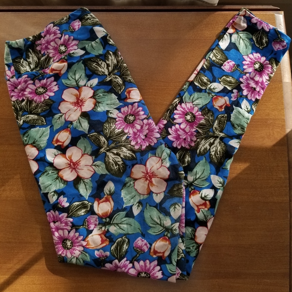 Lularoe Leggings Tall and Curvy